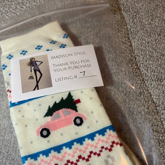 HUE Socks #7 / Any 3 Pair $15 - Picture 3 of 3